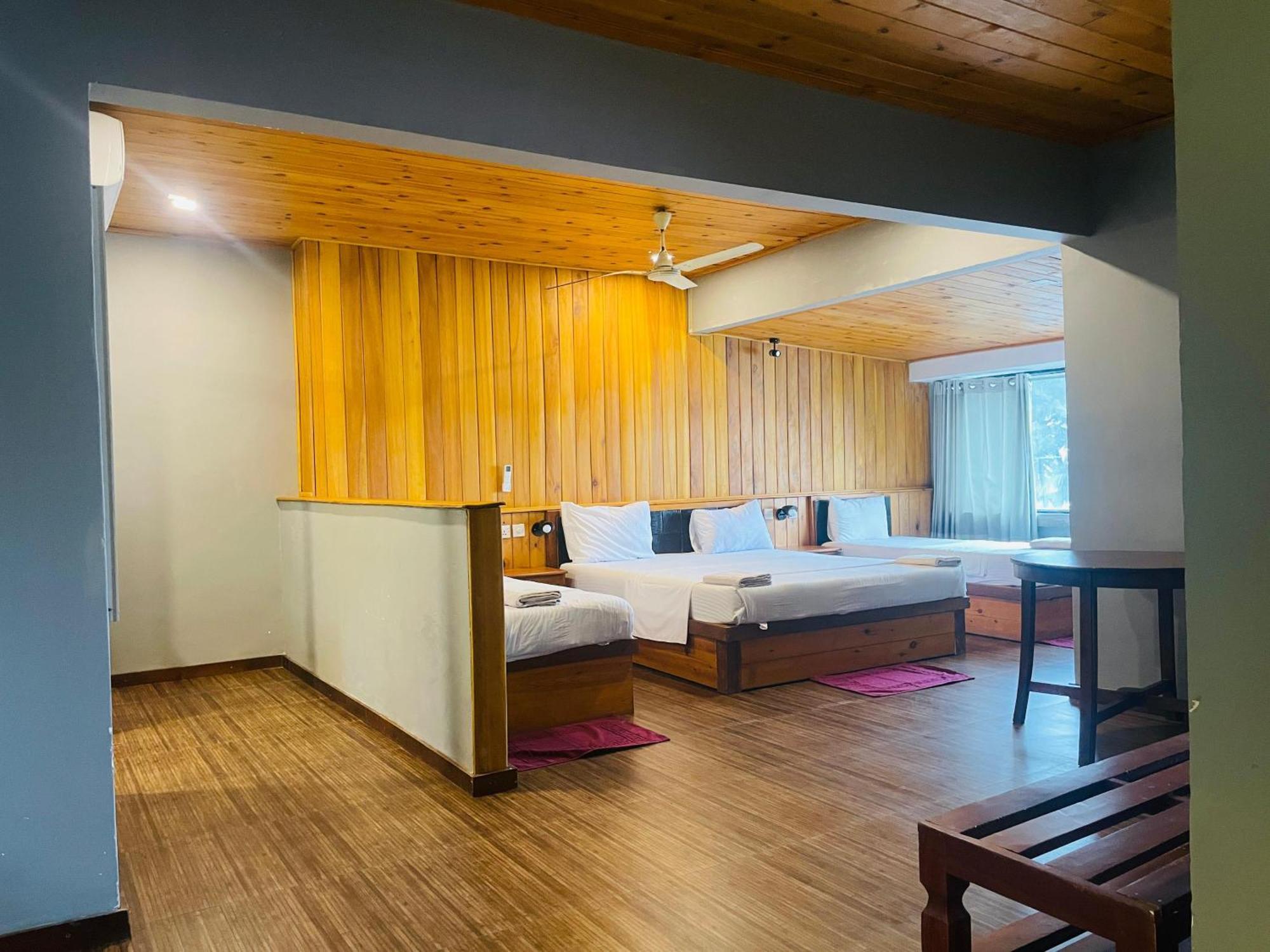 Suncoast Beach Hotel Мириса Екстериор снимка
